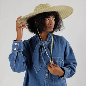 Baggu collapsible sun hat gingham